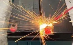 蓄电池过度充电如何维修？