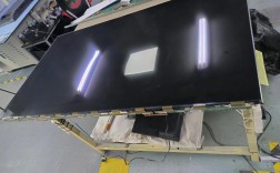 背光灯亮黑屏无声，如何快速维修？