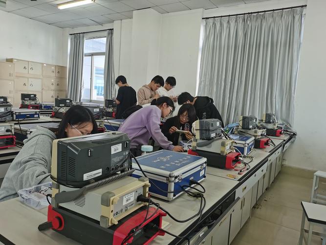 电子信息技术及仪器专业学什么？就业前景如何？-图1