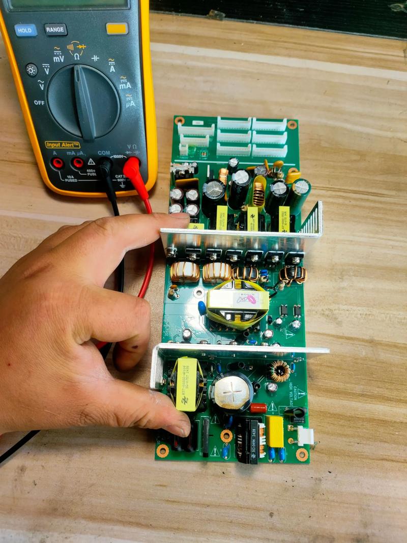 Led24k11p主板故障怎么修？-图1