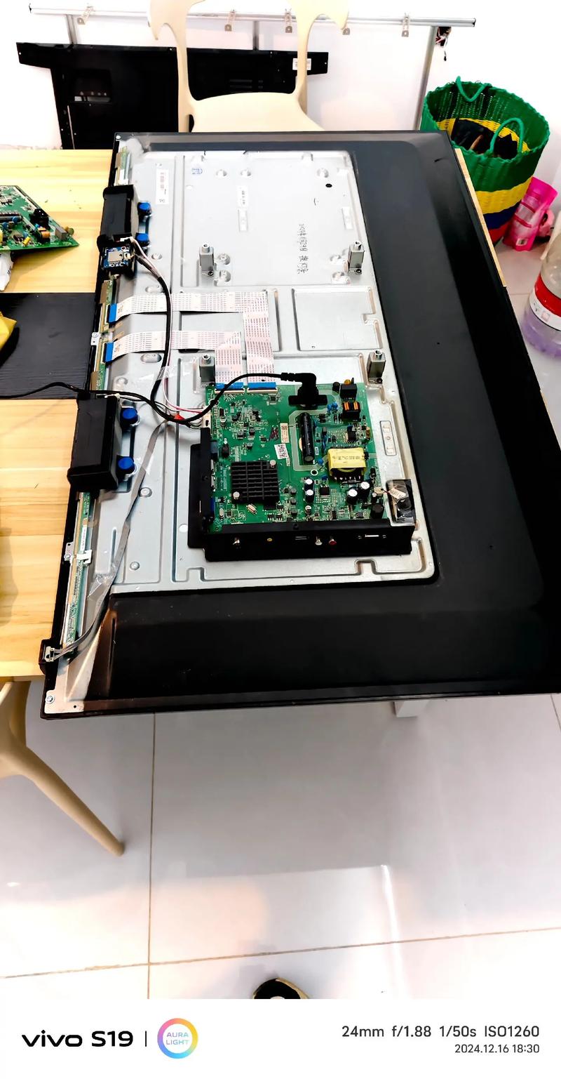 tcll46f11闪烁维修-图3