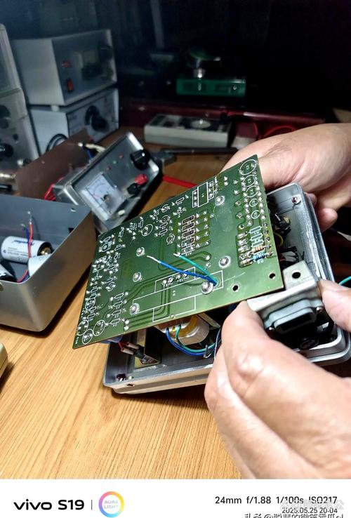 长虹NT29128待机故障如何快速排查？-图2