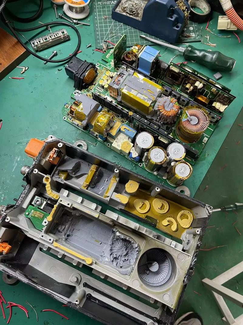 PFC电压仅300伏，故障原因是什么？-图3