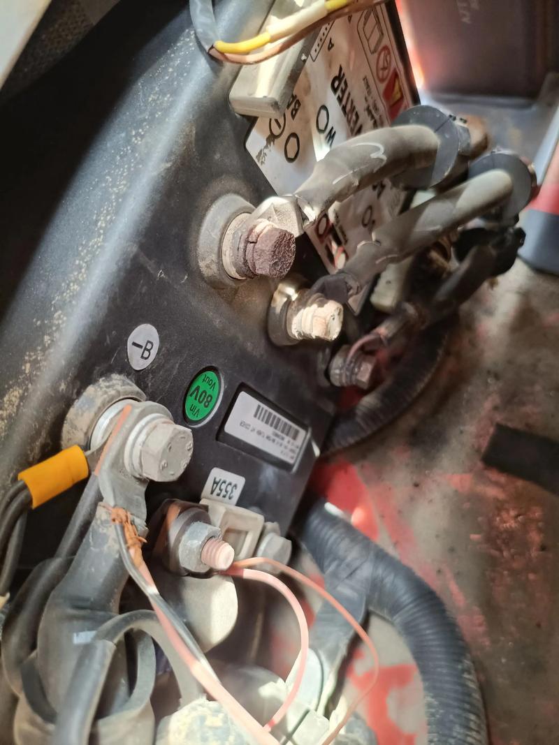 zxd2400红灯故障怎么修？-图1