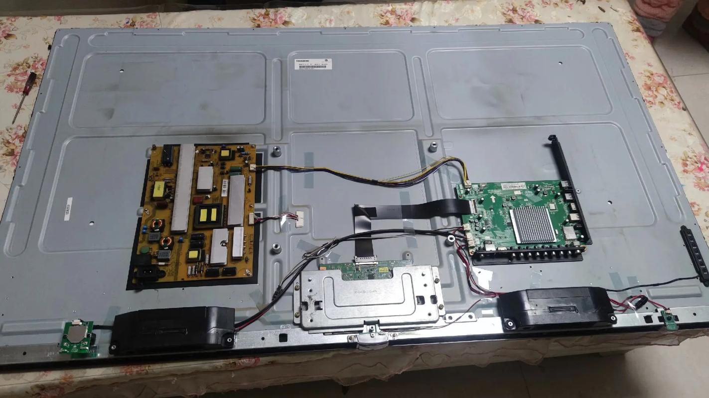 长虹PT32700电源维修故障何在？-图2