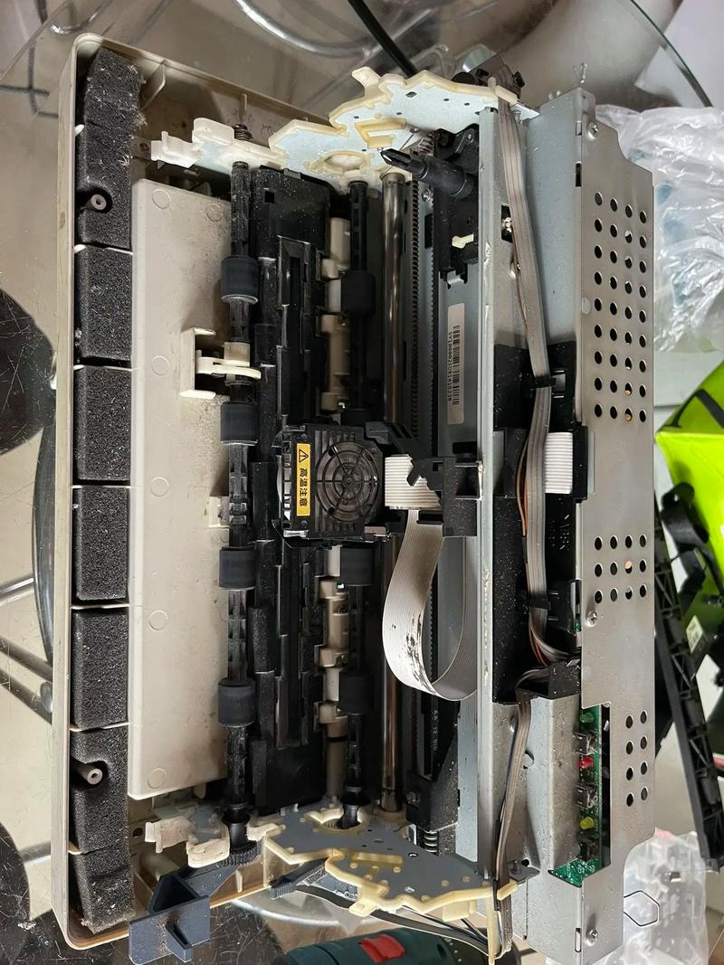 tlm4236p维修图解步骤是怎样的？-图1