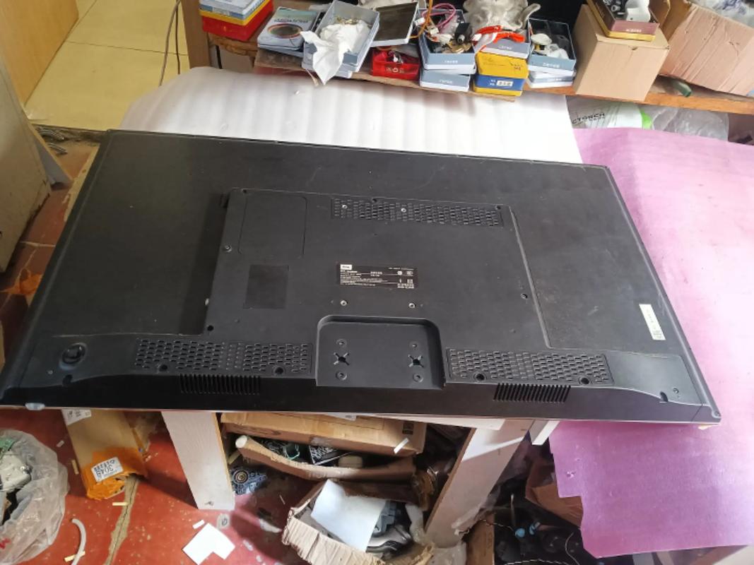 TCL智能电视白屏故障怎么修？-图2