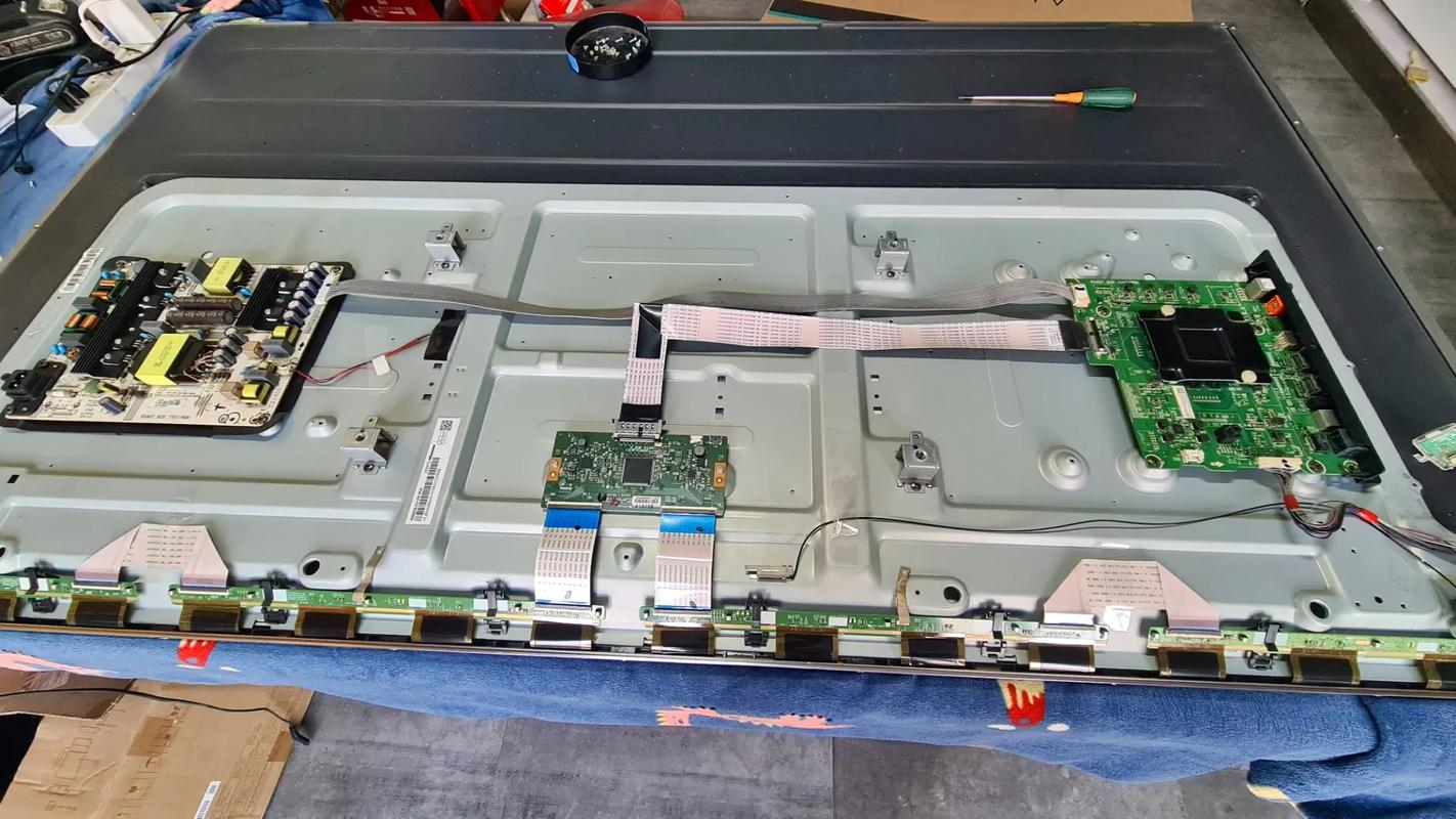 海信tlm3201白屏故障如何维修？-图1