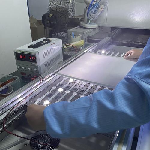 LCD导光板检测技术如何实现高效精准?-图1 LCD导光板检测技术如何实现高效精准?-图1