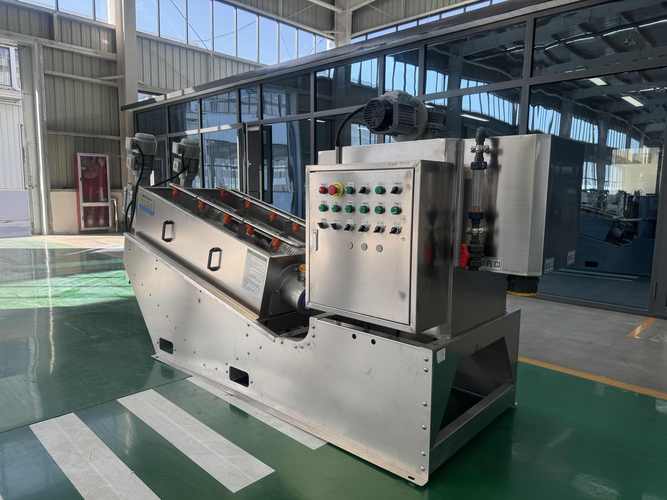 进口离心污泥脱水机品牌哪家好？-图2