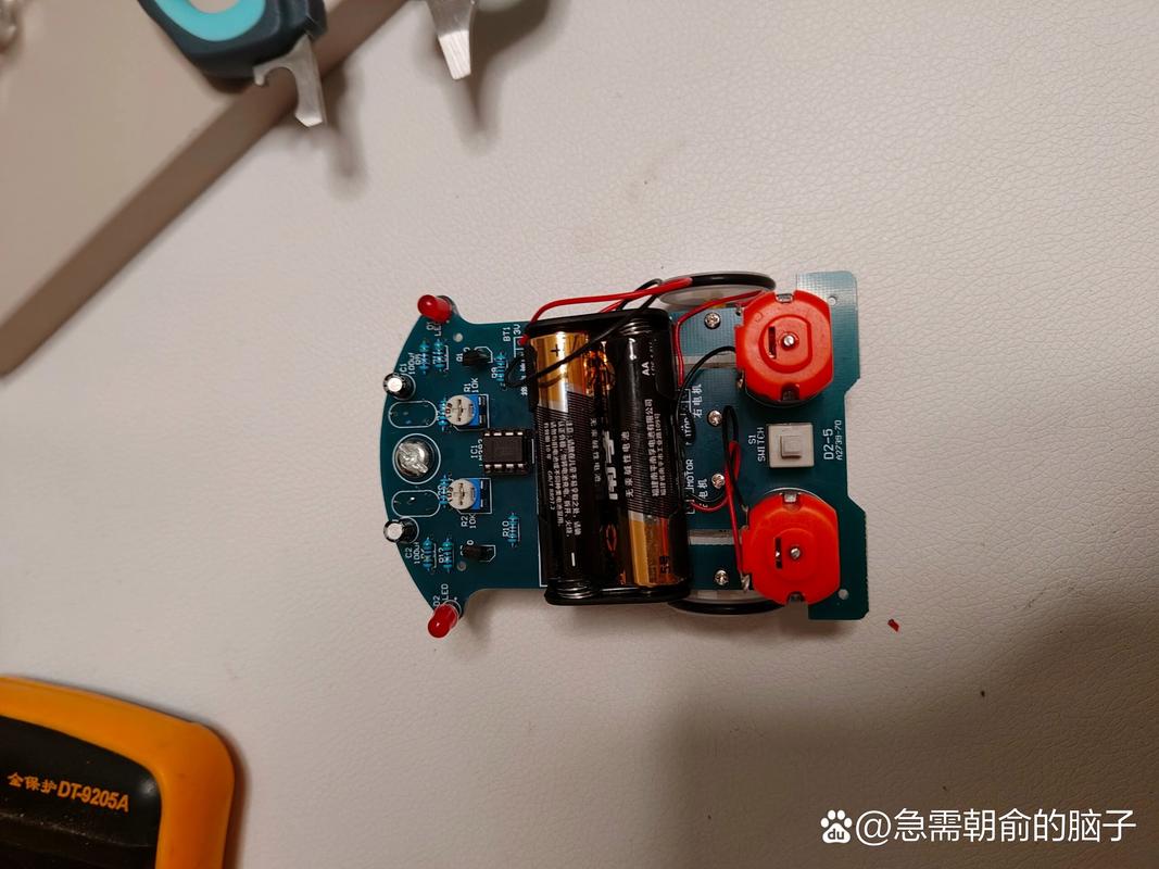 Magic Mouse坏了怎么修？-图3