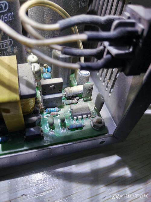 strw6765电源维修-图1