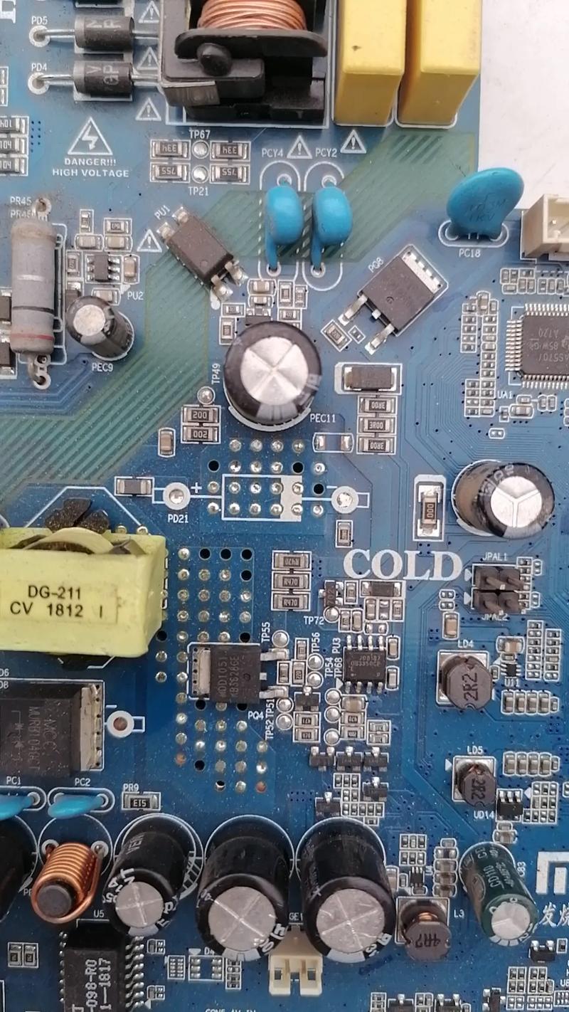 电视遭雷击后，如何巧妙修复？-图1