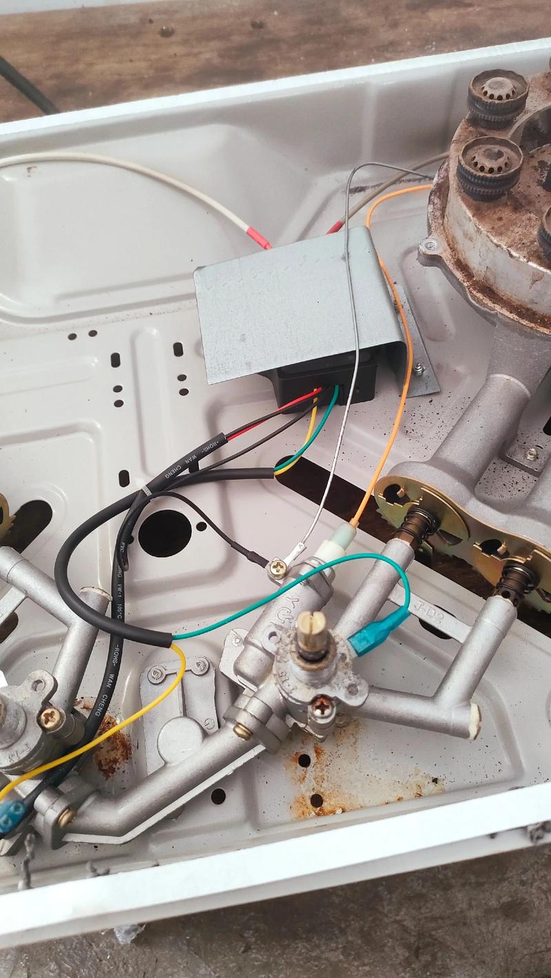 天然气灶脉冲点火器坏了怎么修？-图3