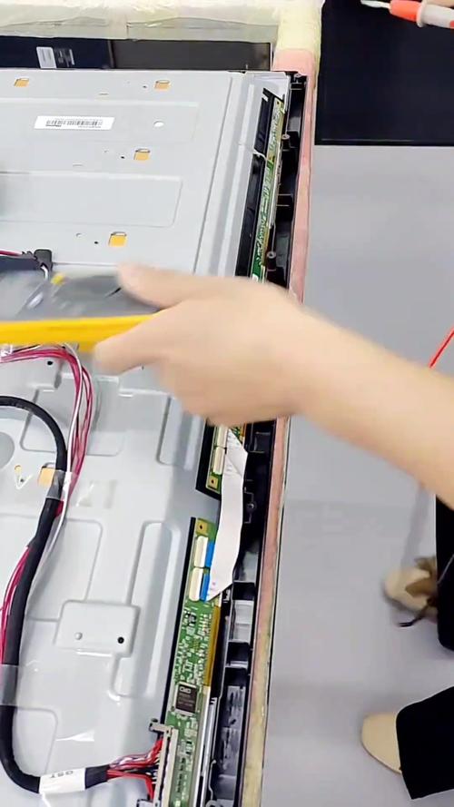 液晶屏屏线维修视频教程如何操作?-图1 液晶屏屏线维修视频教程如何操作?-图1