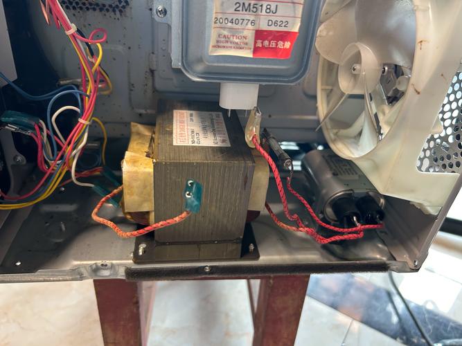 微波炉磁控管维修费多少钱？-图1