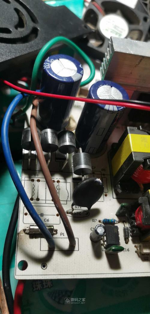 锂电池充电器维修视频,哪里学得会?-图3 锂电池充电器维修视频,哪里学得会?-图3