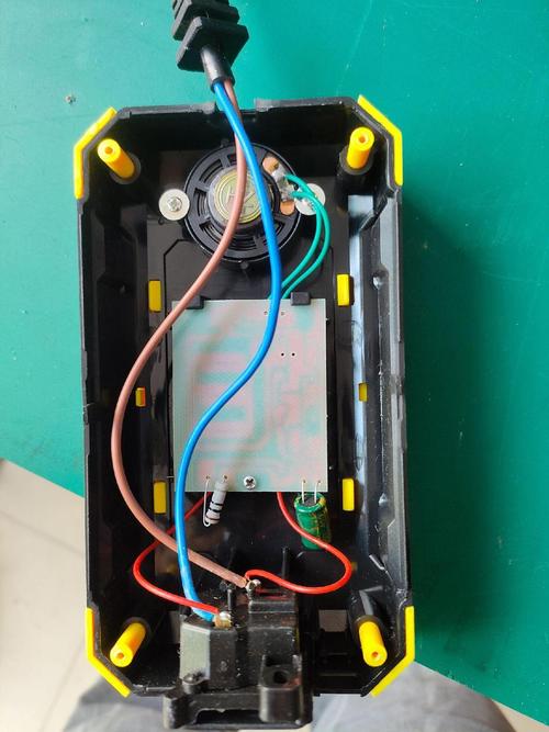 12V电瓶充电器坏了怎么修?-图3 12V电瓶充电器坏了怎么修?-图3