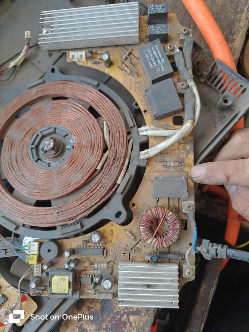 电磁炉断续加热是哪里坏了？-图2