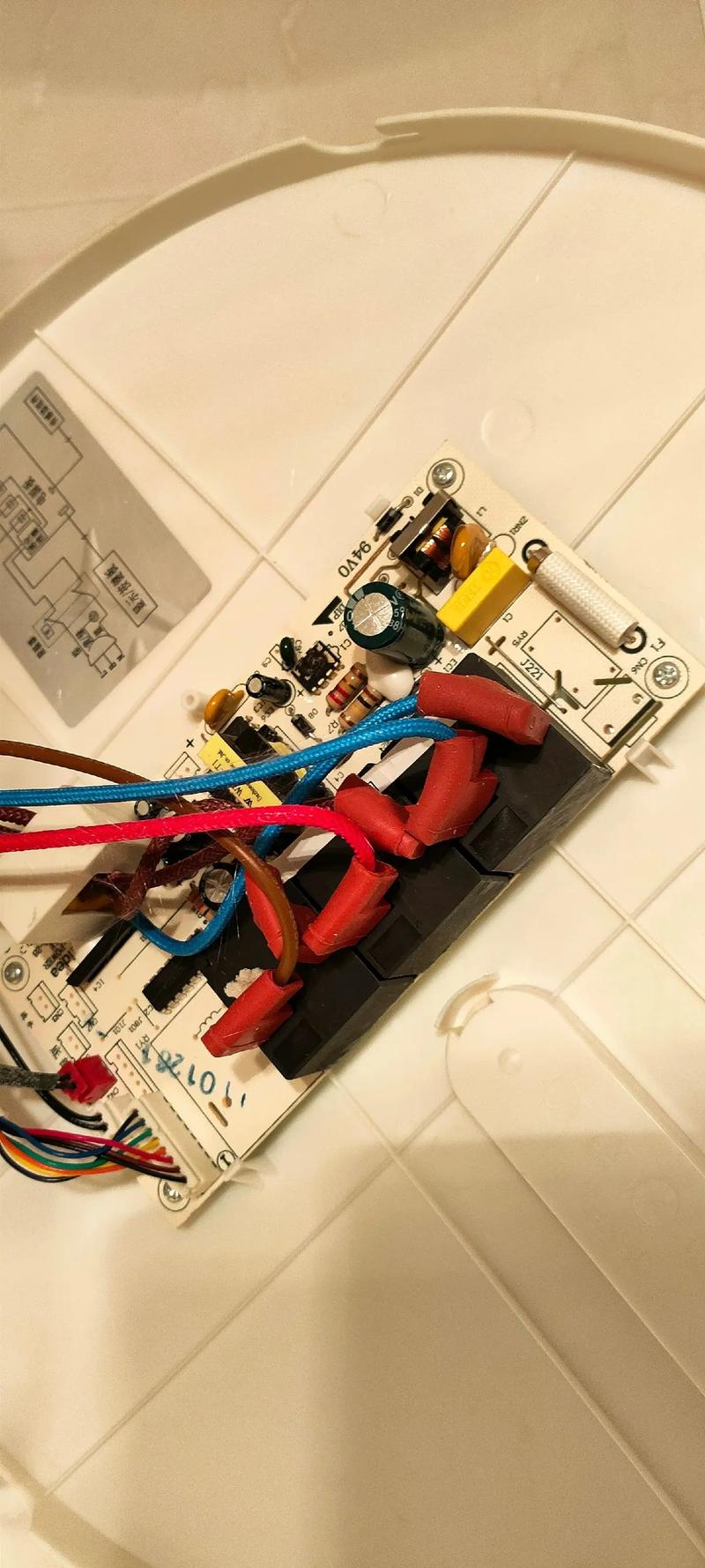 电热水器坏了怎么修?原理先搞懂!-图3 电热水器坏了怎么修?原理先搞懂!-图3