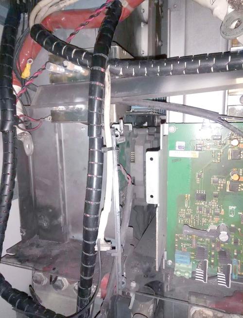 AB变频器F8报警维修方法有哪些?-图1 AB变频器F8报警维修方法有哪些?-图1