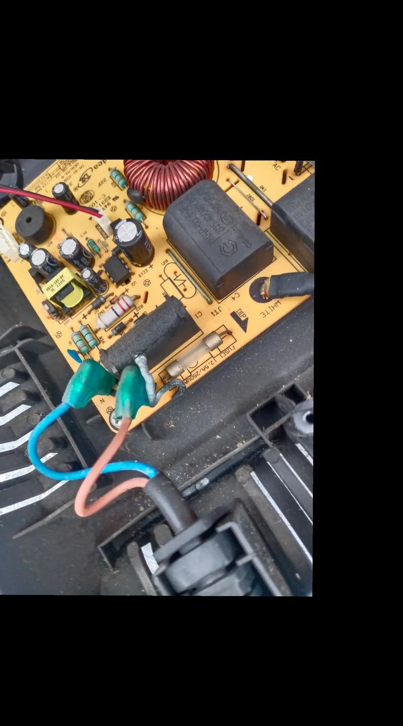 美的电磁炉e8故障维修方法有哪些?-图1 美的电磁炉e8故障维修方法有哪些?-图1