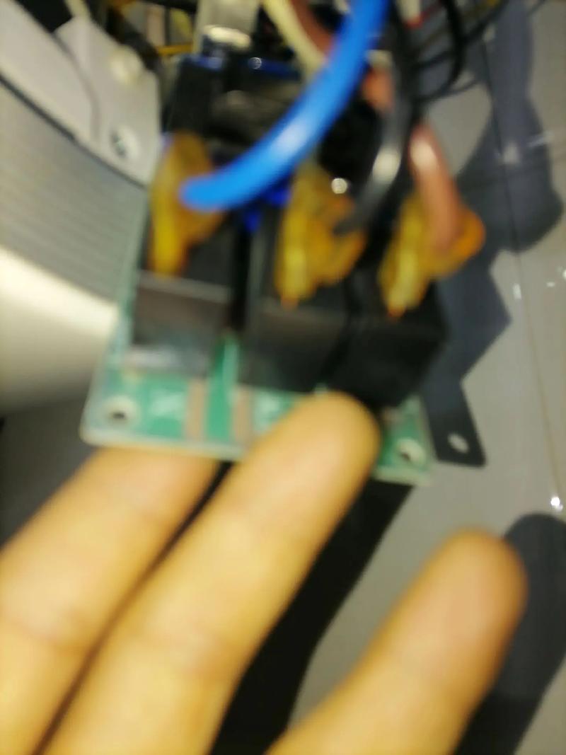 海尔热水器传感器维修,自己动手能搞定吗?-图3 海尔热水器传感器维修,自己动手能搞定吗?-图3