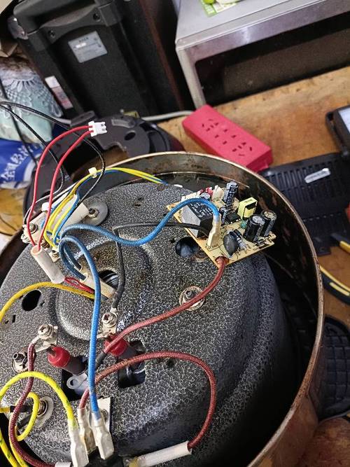 九阳高压电饭煲维修视频看不懂怎么办?-图3 九阳高压电饭煲维修视频看不懂怎么办?-图3