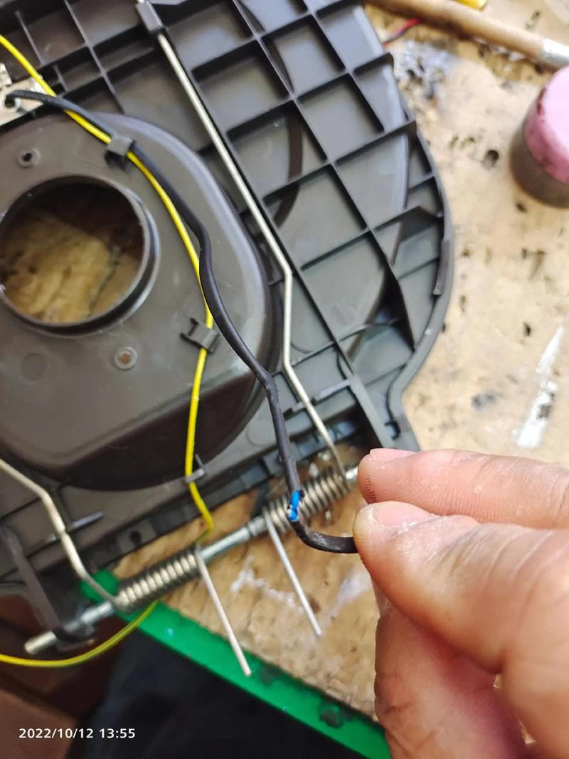 九阳电饭煲e3故障怎么修?-图3 九阳电饭煲e3故障怎么修?-图3