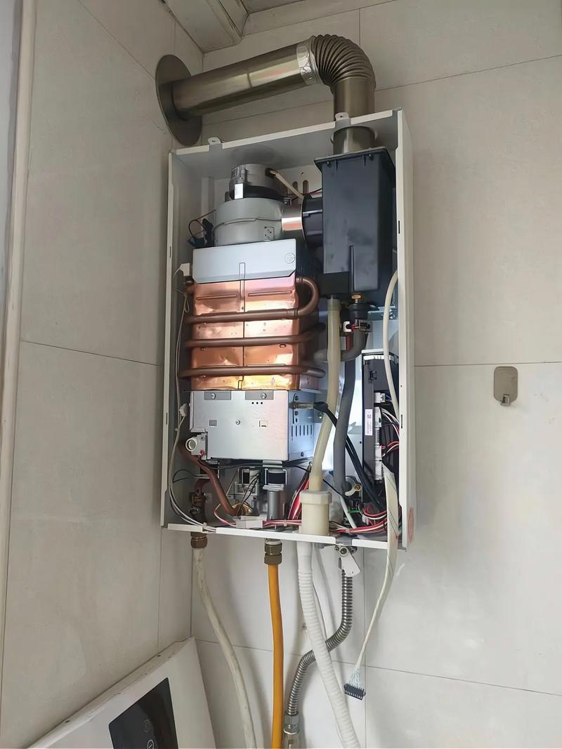 万和恒温燃气热水器坏了怎么修?-图1 万和恒温燃气热水器坏了怎么修?-图1