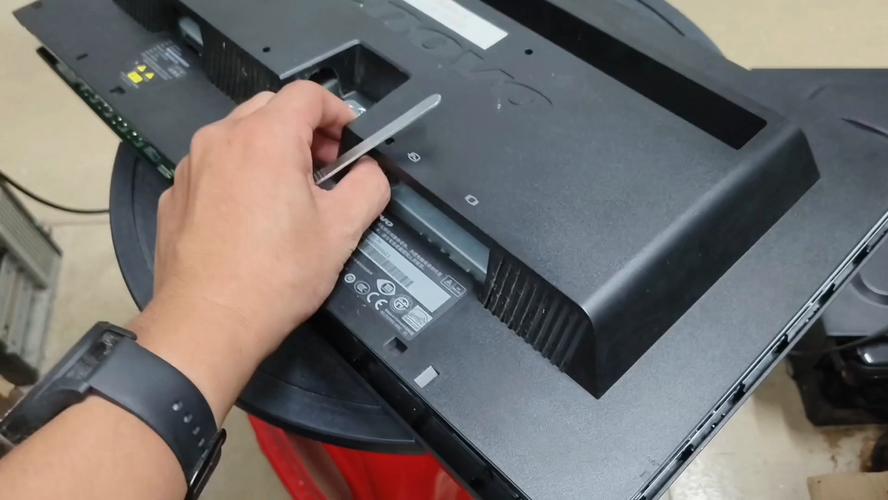 联想纯纯平显示器怎么修?-图2 联想纯纯平显示器怎么修?-图2