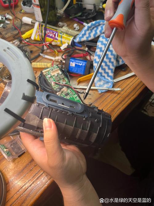 蓝牙音箱电源板维修步骤有哪些？-图2