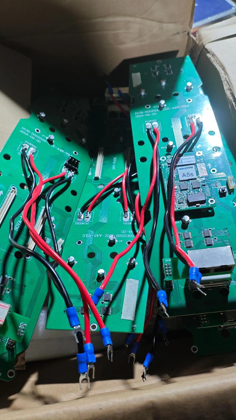 LED显示屏背光灯坏了怎么修?-图3 LED显示屏背光灯坏了怎么修?-图3