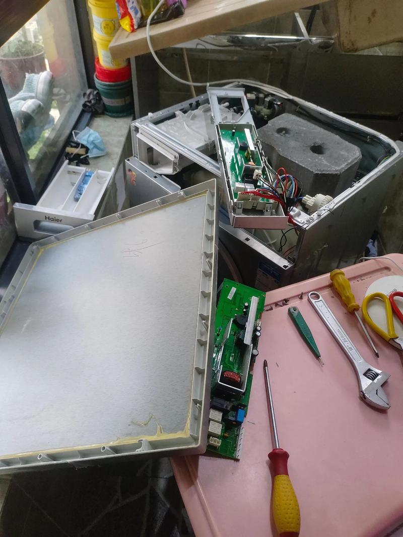 海尔L32G1电源坏了怎么修?-图3 海尔L32G1电源坏了怎么修?-图3
