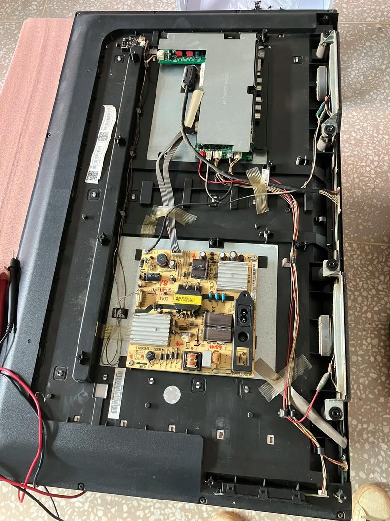 液晶电视烧坏维修费用多少？-图2