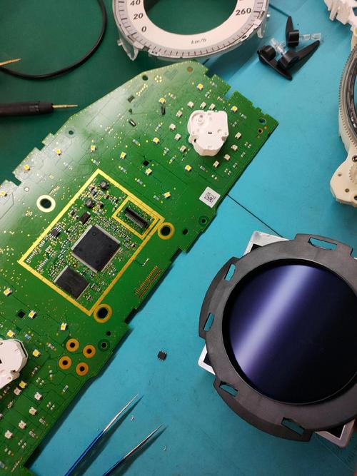 47k10rn灰屏怎么修？-图2