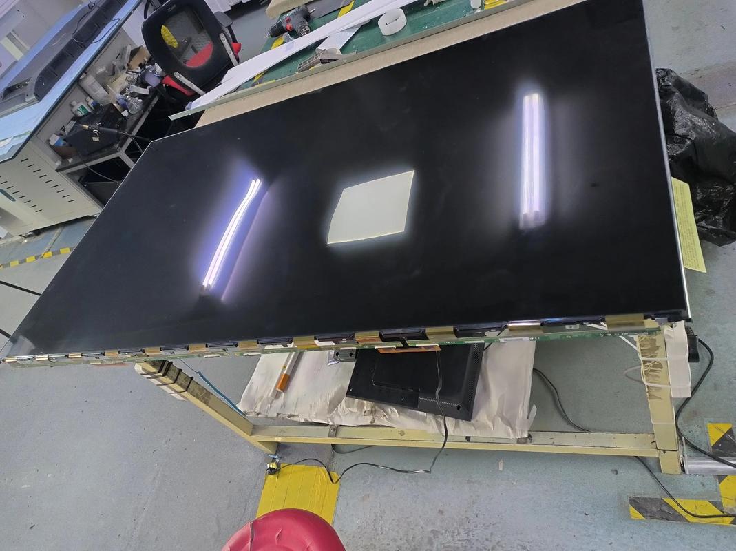 背光灯亮黑屏无声,如何快速维修?-图1 背光灯亮黑屏无声,如何快速维修?-图1