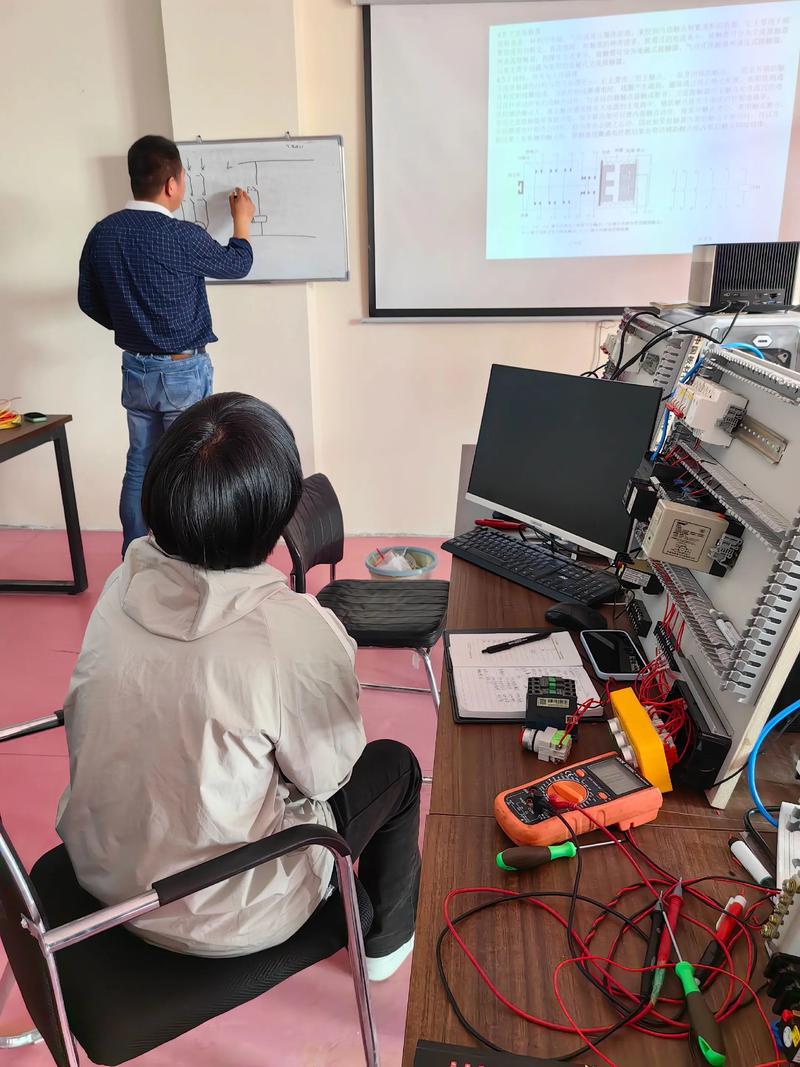 如何高效学习EDA技术教学视频?-图1 如何高效学习EDA技术教学视频?-图1