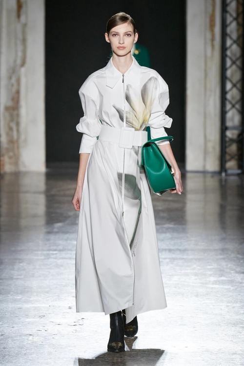 深圳YR女装，意大利品牌有何独特魅力？-图1