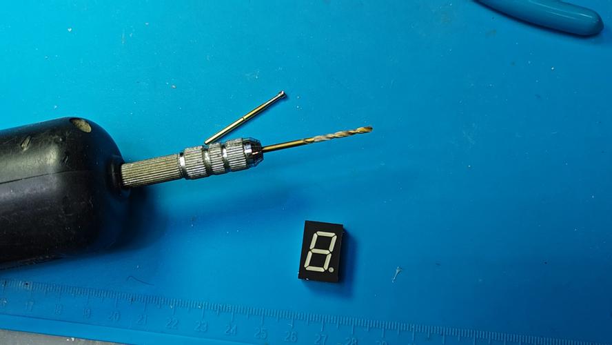 自制维修线路板夹子怎么做?-图3 自制维修线路板夹子怎么做?-图3