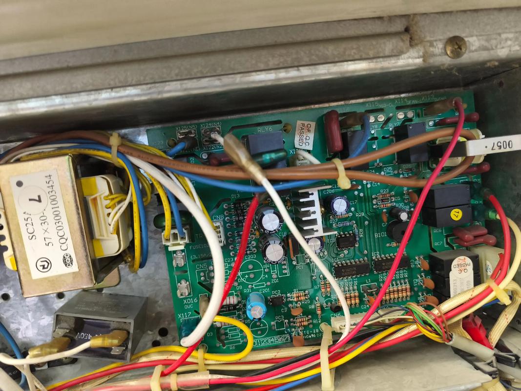 格力空调R32维修案例有何要点？-图1