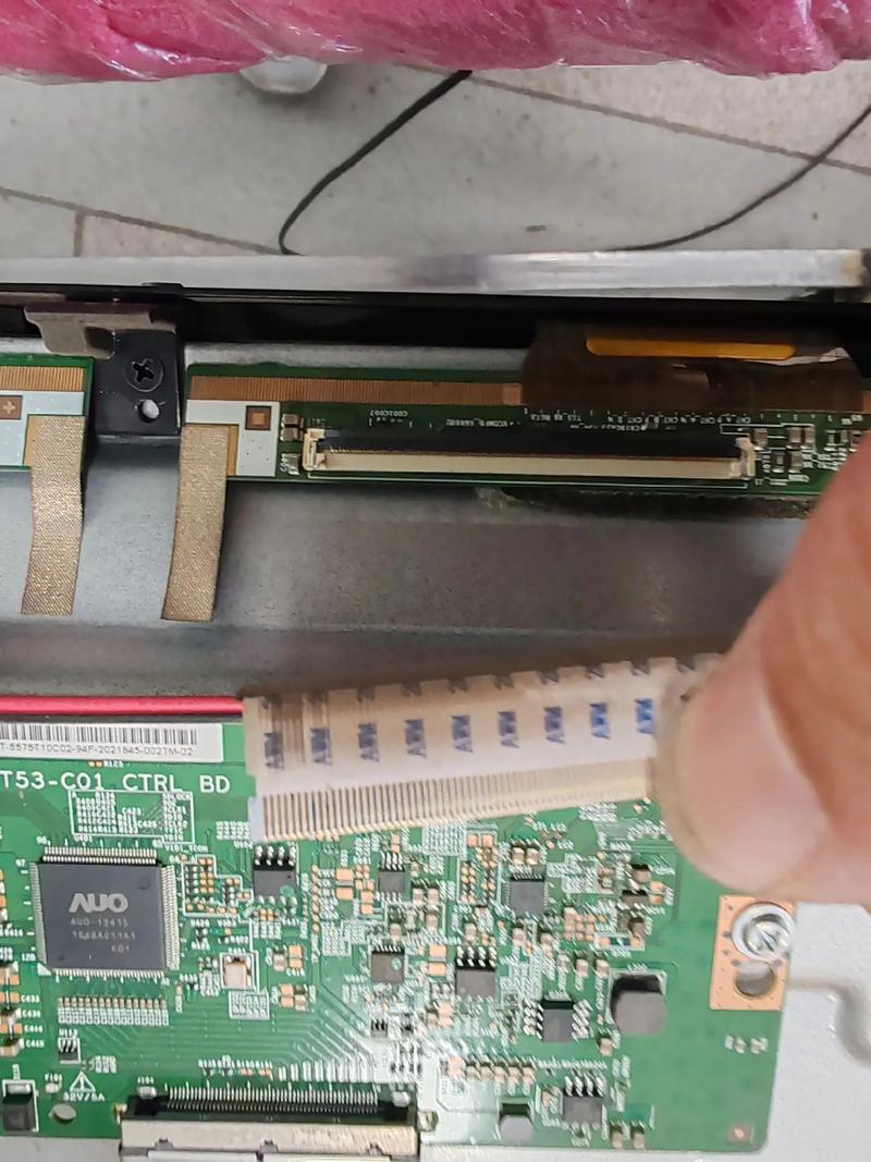 液晶电视竖条故障怎么修?-图3 液晶电视竖条故障怎么修?-图3