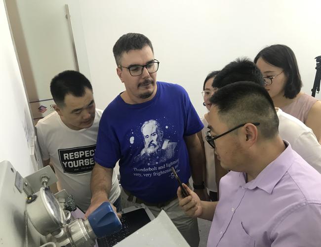 新加坡镁光设备技术师-图2