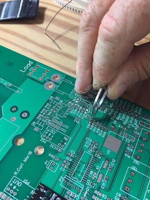 电子贴片器件安装技术核心要点是什么？-图1