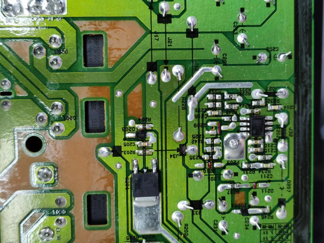 LG22显示器电源坏了怎么修？-图3