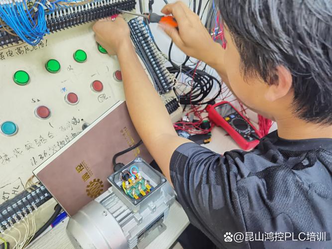 维修电工学PLC到底有用吗？-图1