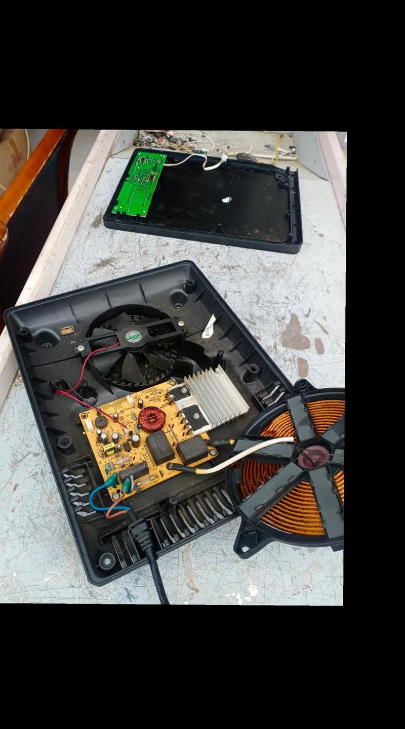 电磁炉EO故障怎么修?-图1 电磁炉EO故障怎么修?-图1