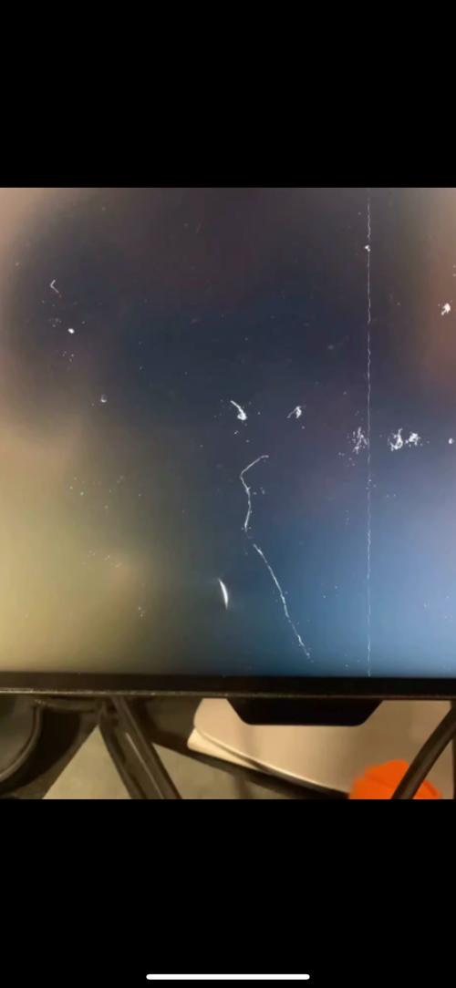 AOC显示屏压坏后维修费用多少?-图2 AOC显示屏压坏后维修费用多少?-图2