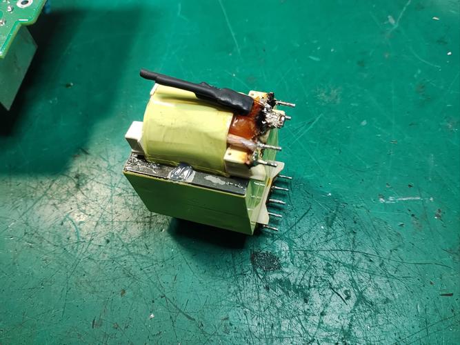 32l08hr电源故障如何维修?-图1 32l08hr电源故障如何维修?-图1