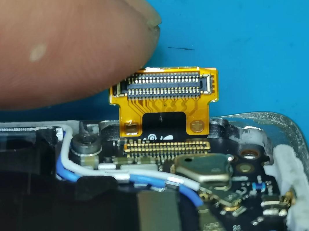 花屏COF飞线维修怎么解决？-图1